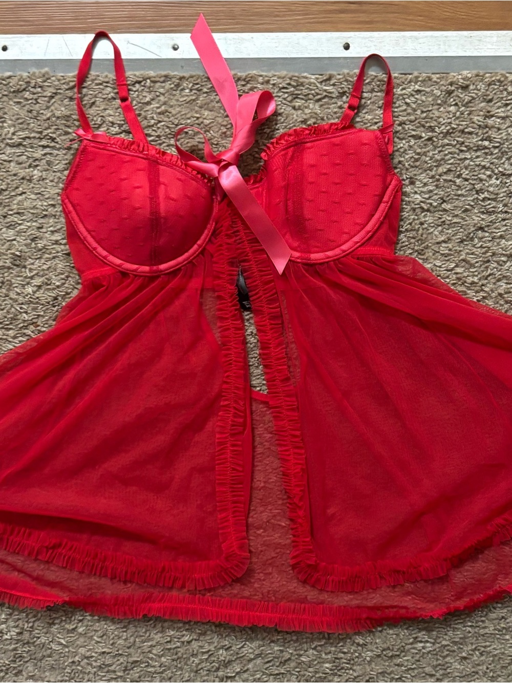 Victorias Secrect Woman’s 34B Red Sheer Babydoll Lingerie Wire Cups Like New